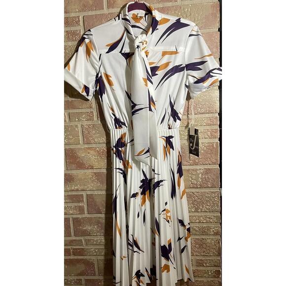 Dresses & Skirts - Vintage Jones Women’s Dress Polyester Pleated Skirt With Tags Size 8